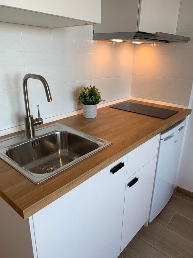 Apartamento Con Vistas Al Mar - Wifi - Aire Acondicionado 艾姆布里亚布拉瓦 外观 照片
